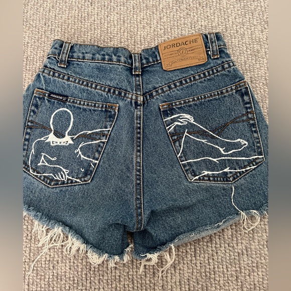 Vintage Jordache Jean Shorts - Picture 3 of 4